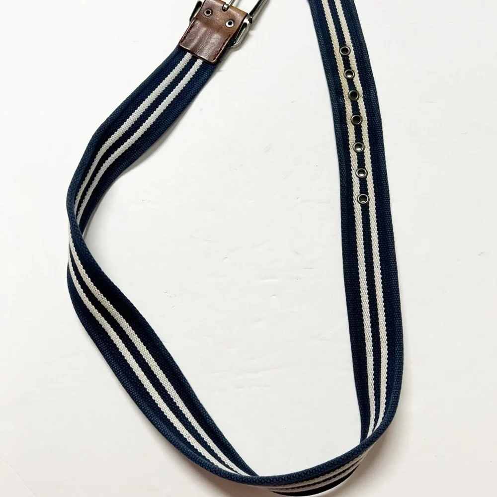 Timberland Mens Vintage White Navy Striped Canvas Grommet Detail Leather Belt